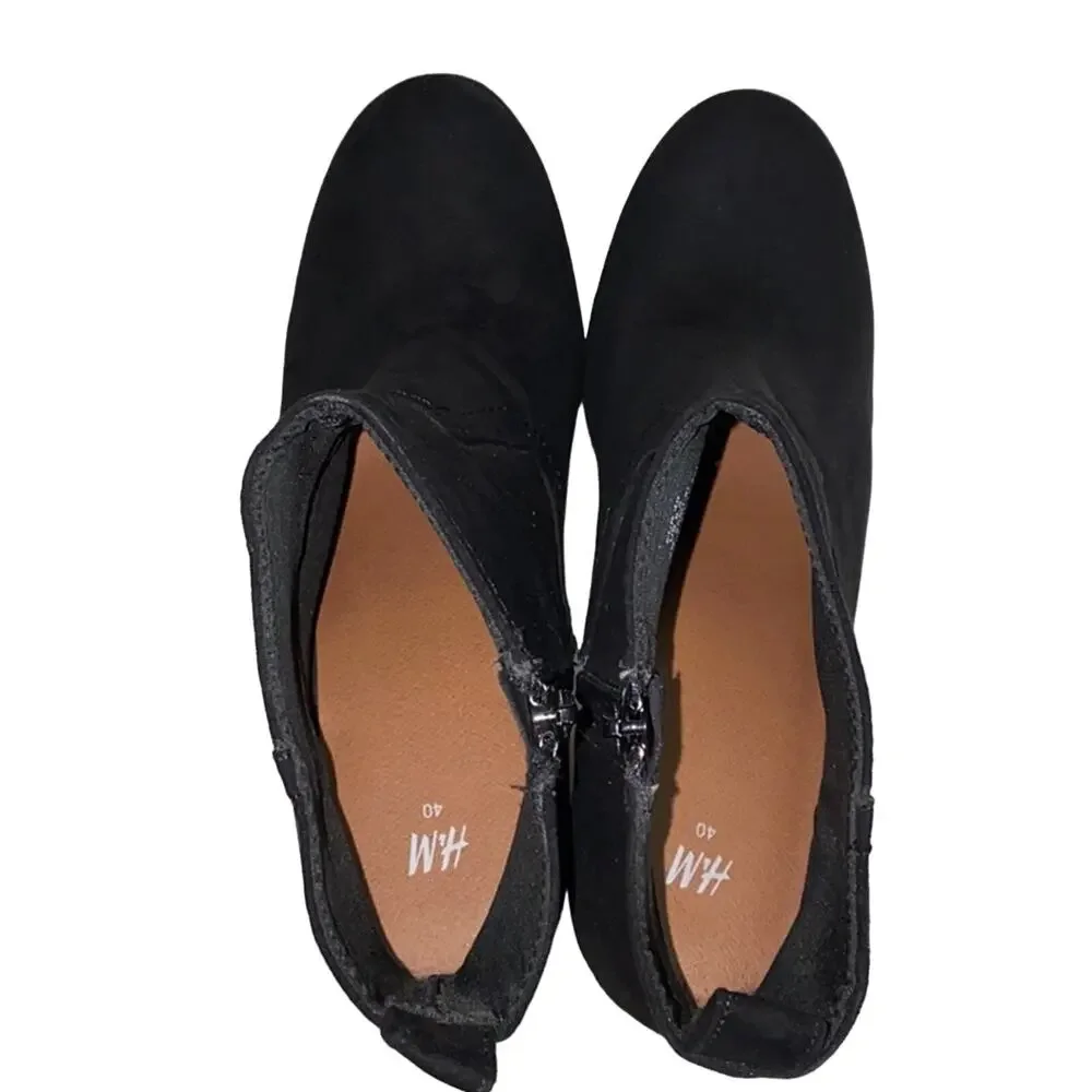 H&M black suede